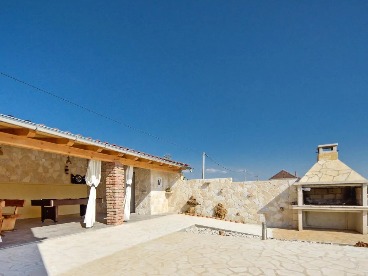 Holiday Home Frane By Interhome Lisane Tinjske 0*,  Croatia